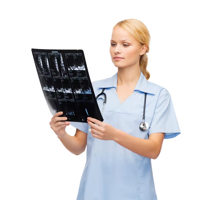 imgi 13 concepto salud medicina radiologia medico o enfermera sonriente mirando rayos x 380164 43843